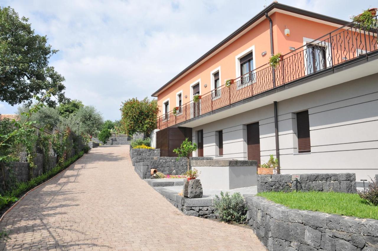 La Casa Dell'Alloro Zafferana Etnea Extérieur photo