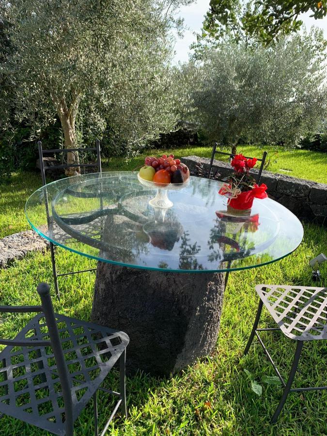 La Casa Dell'Alloro Zafferana Etnea Extérieur photo