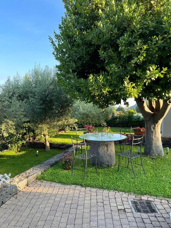 La Casa Dell'Alloro Zafferana Etnea Extérieur photo