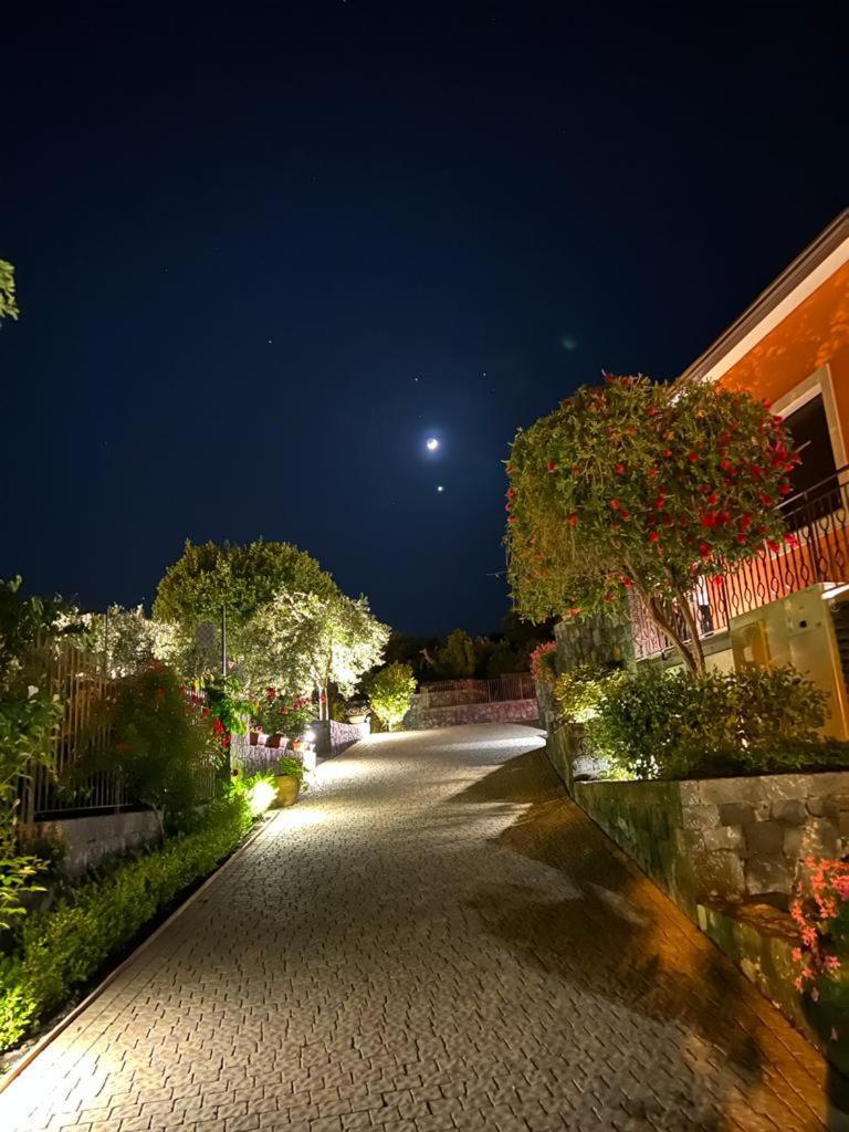 La Casa Dell'Alloro Zafferana Etnea Extérieur photo