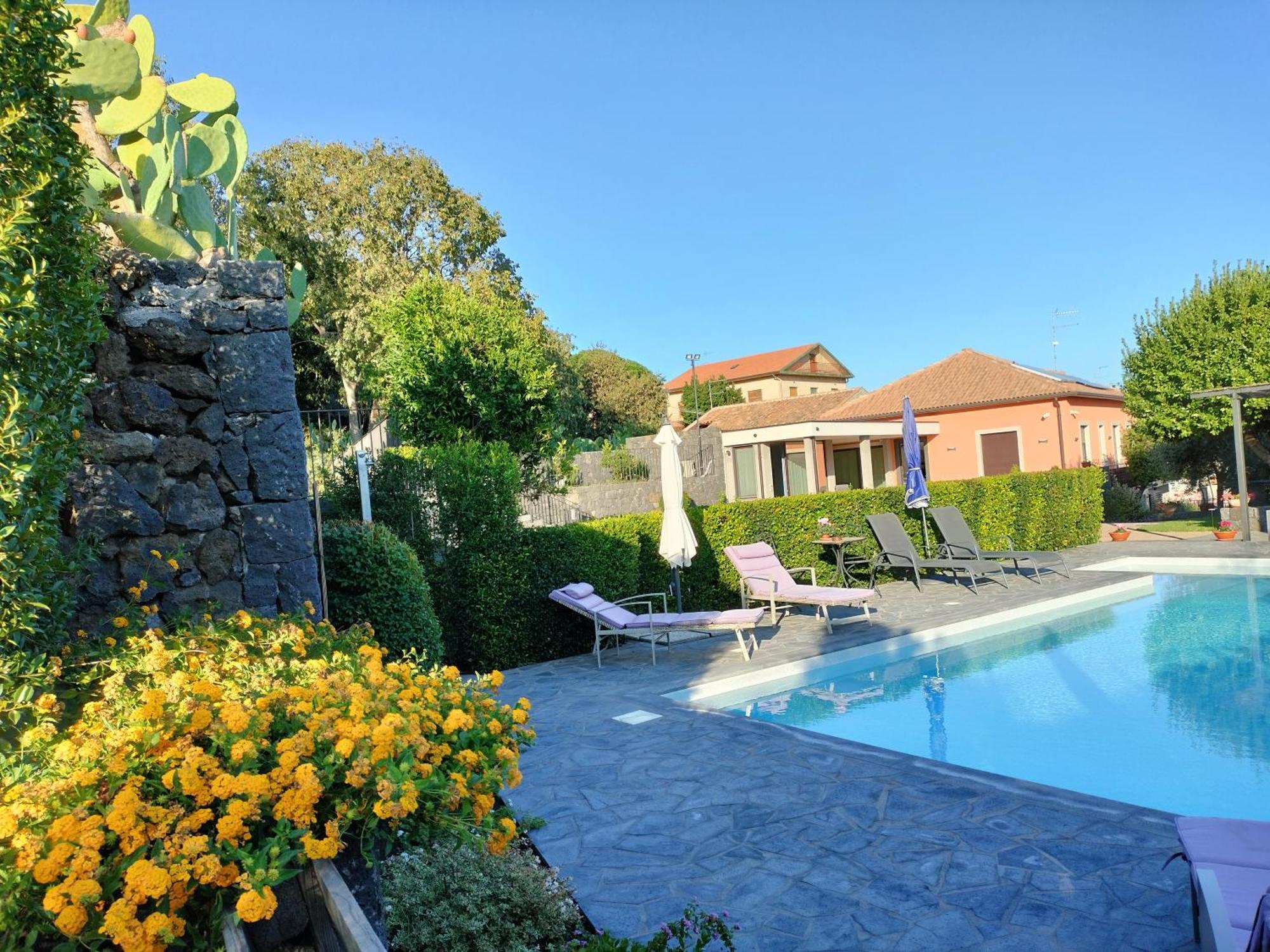 La Casa Dell'Alloro Zafferana Etnea Extérieur photo