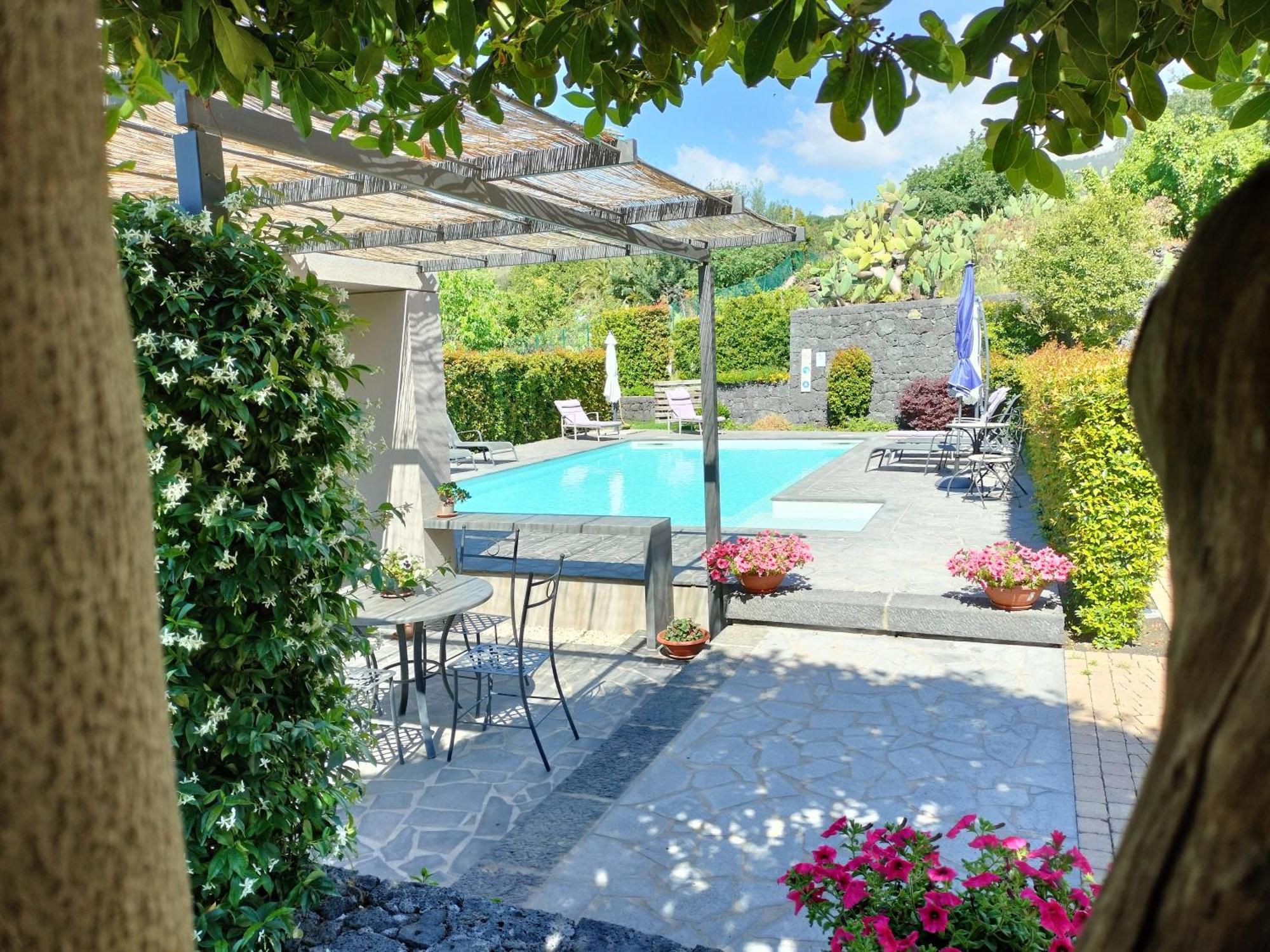 La Casa Dell'Alloro Zafferana Etnea Extérieur photo