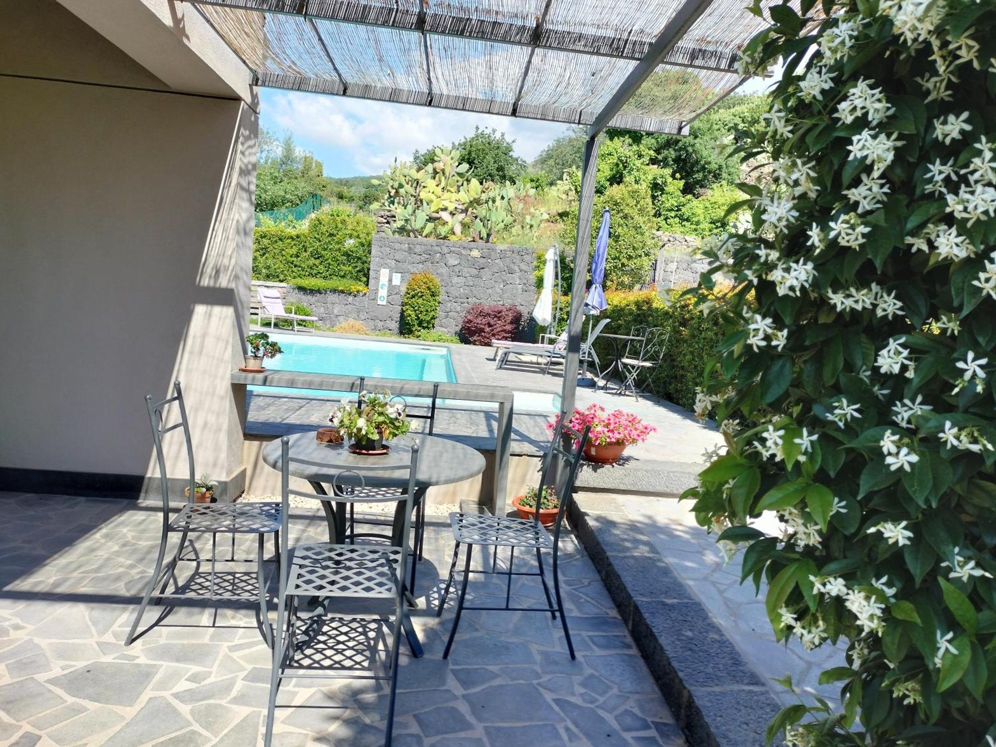 La Casa Dell'Alloro Zafferana Etnea Extérieur photo
